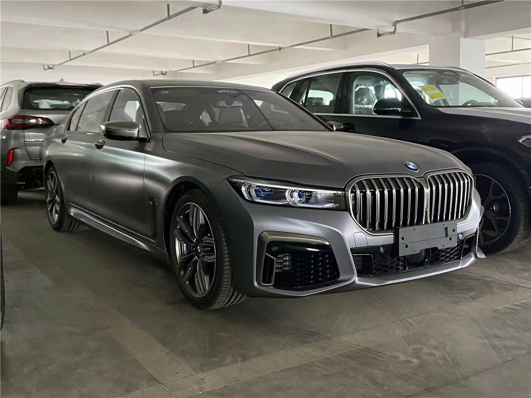 国六宝马760排量6.