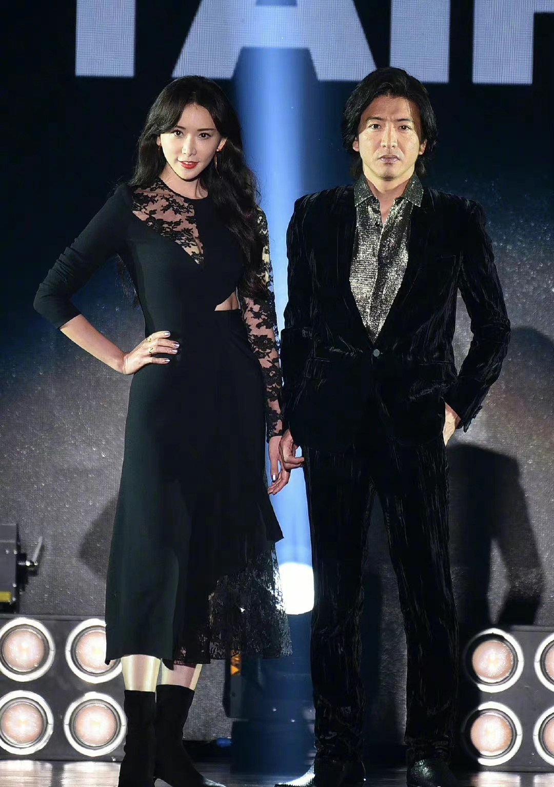林志玲和木村拓哉合作走秀,一个美艳一个帅气,值得珍藏