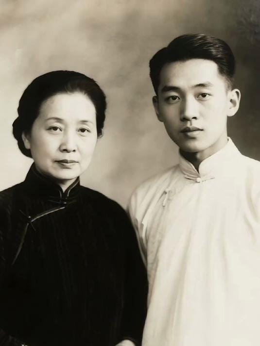 蒋经国生母是谁