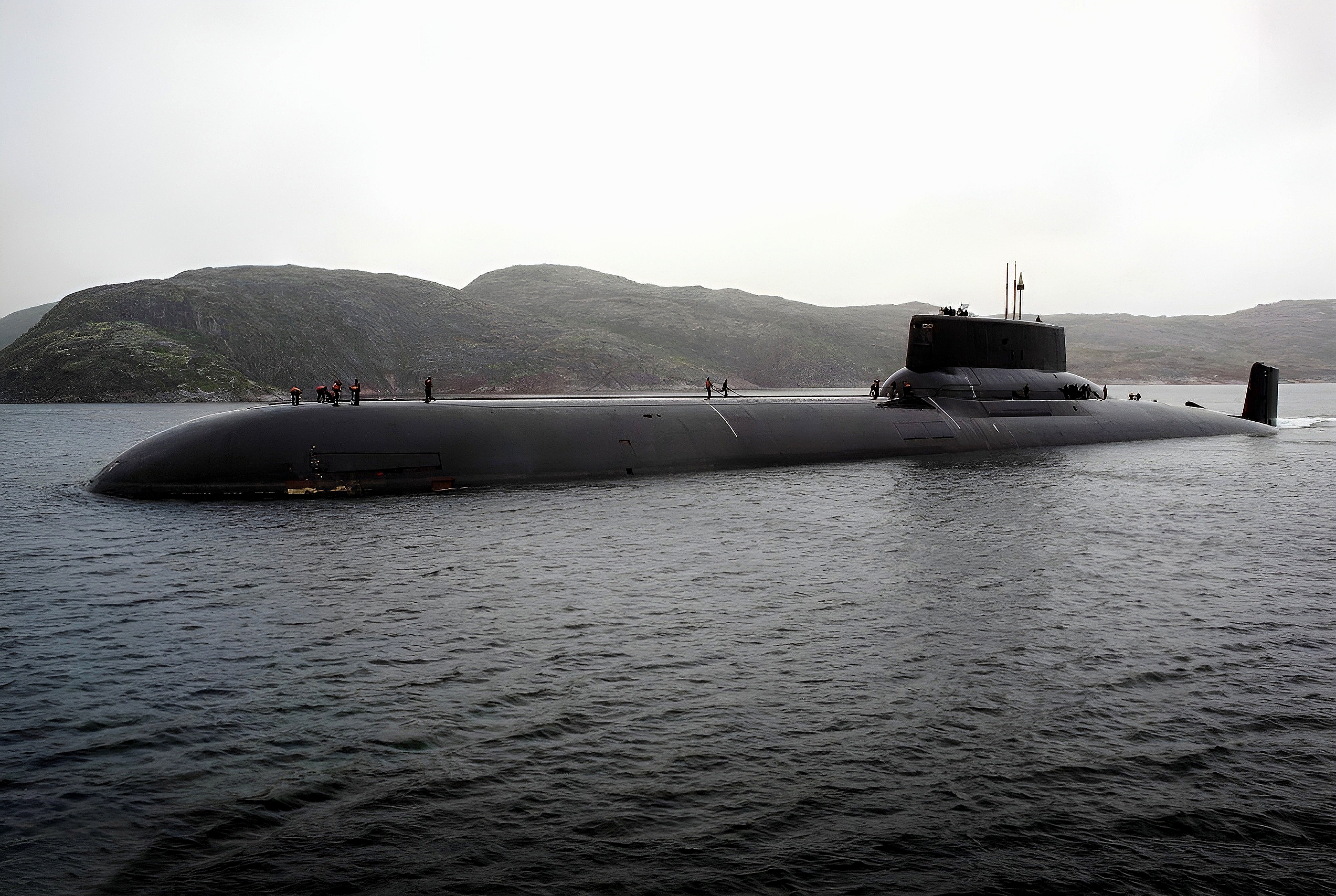 台风级核潜艇,排水量和航母相当,杀伤力相当于6枚原子弹