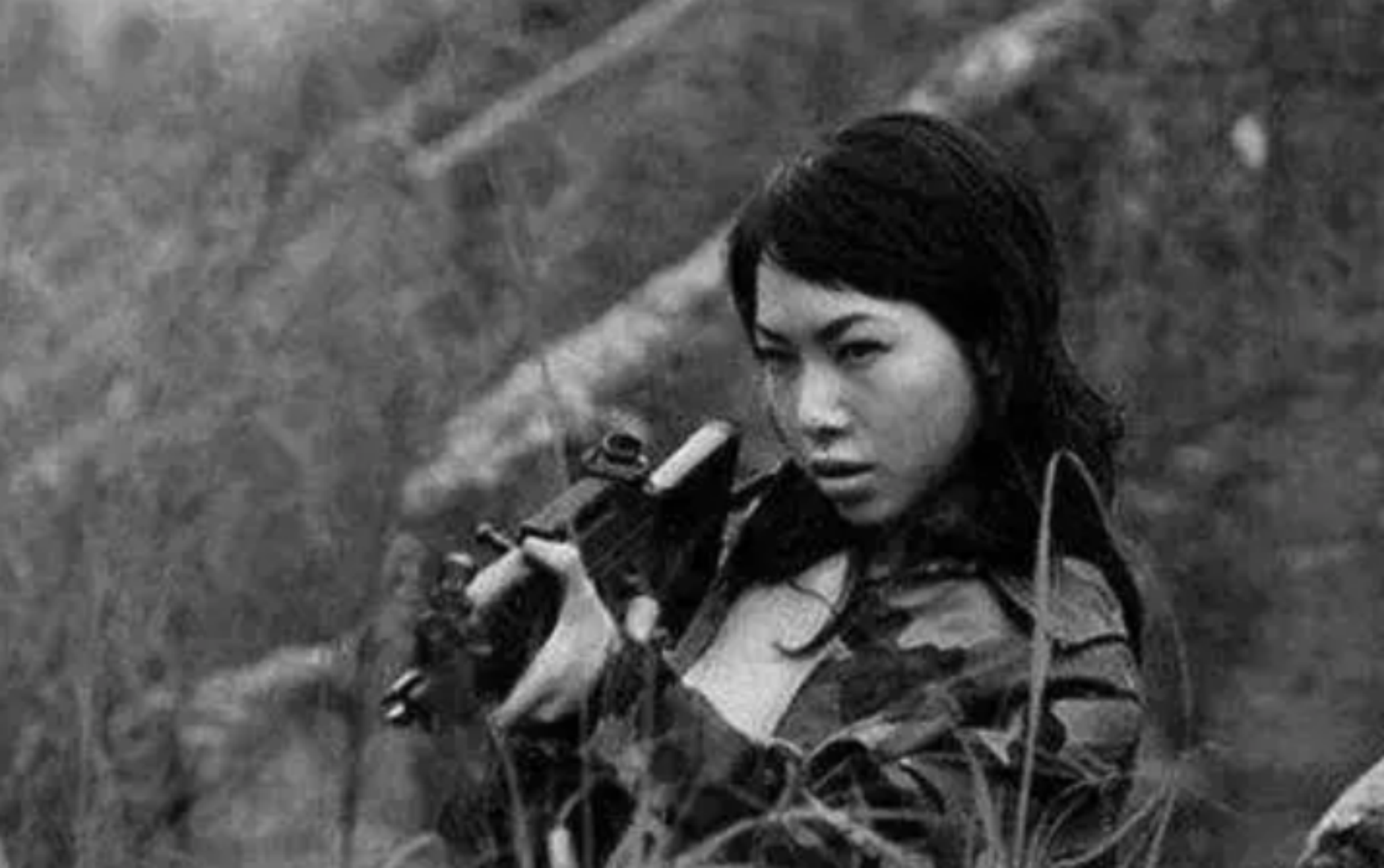 长条山激战:越南女兵全部阵亡,无一投降,解放军人道收尸埋葬