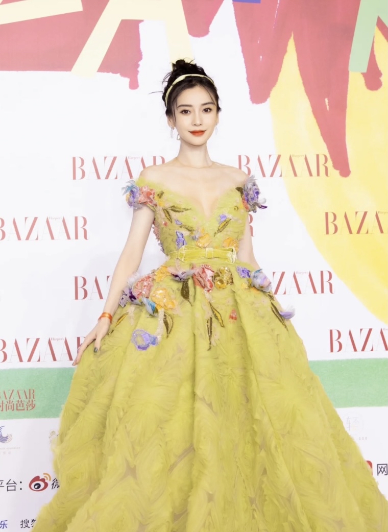 娱乐圈红毯四美,杨幂迪丽热巴倪妮杨颖,你同意吗?
