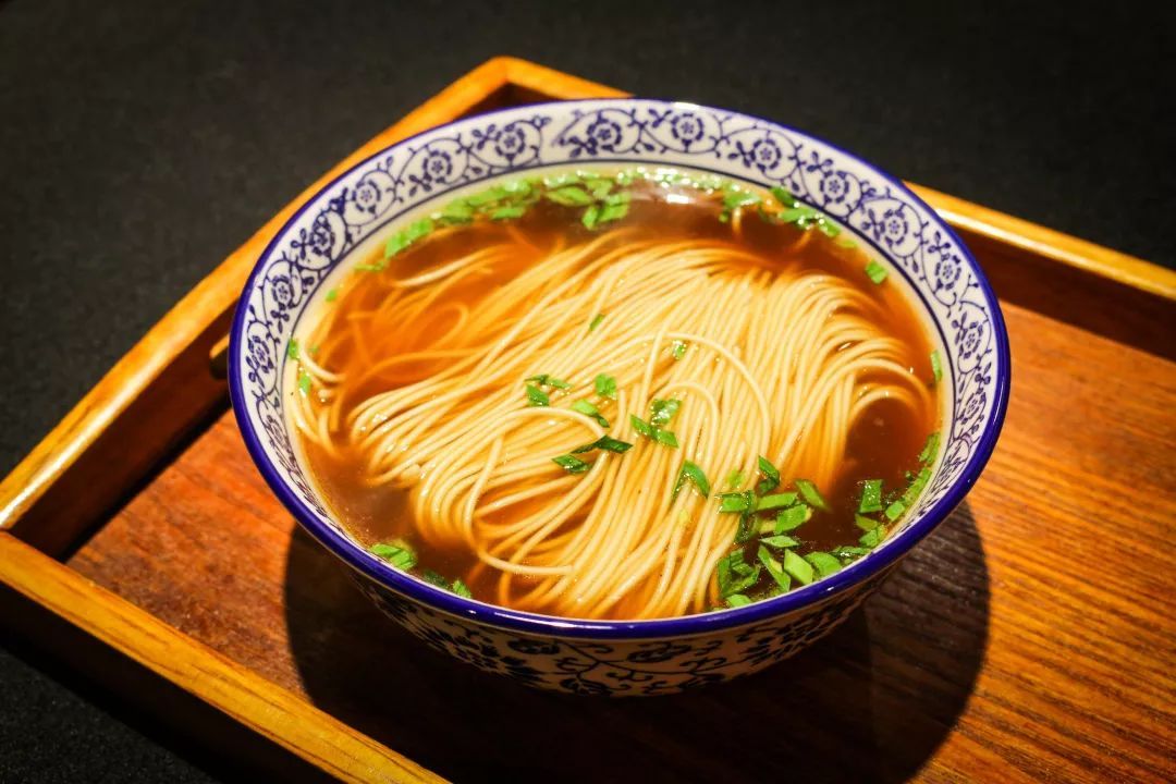 苏州人对汤面情有独钟,想做好苏式汤面的生意,必须懂这四条规矩