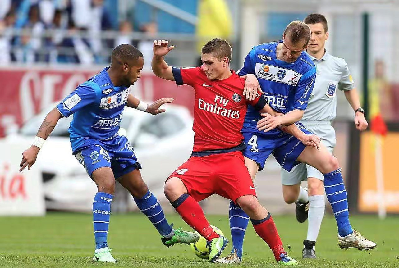 周六 法乙011巴黎fcvs瓦朗谢纳(精选赛事)