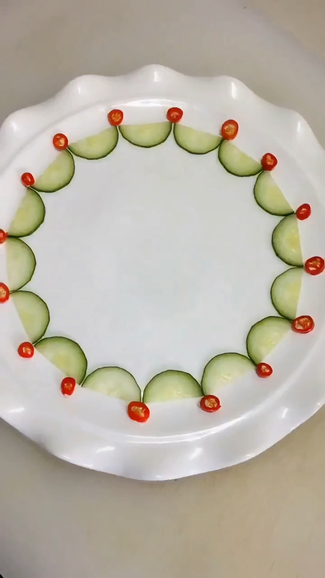 创意黄瓜盘饰围边