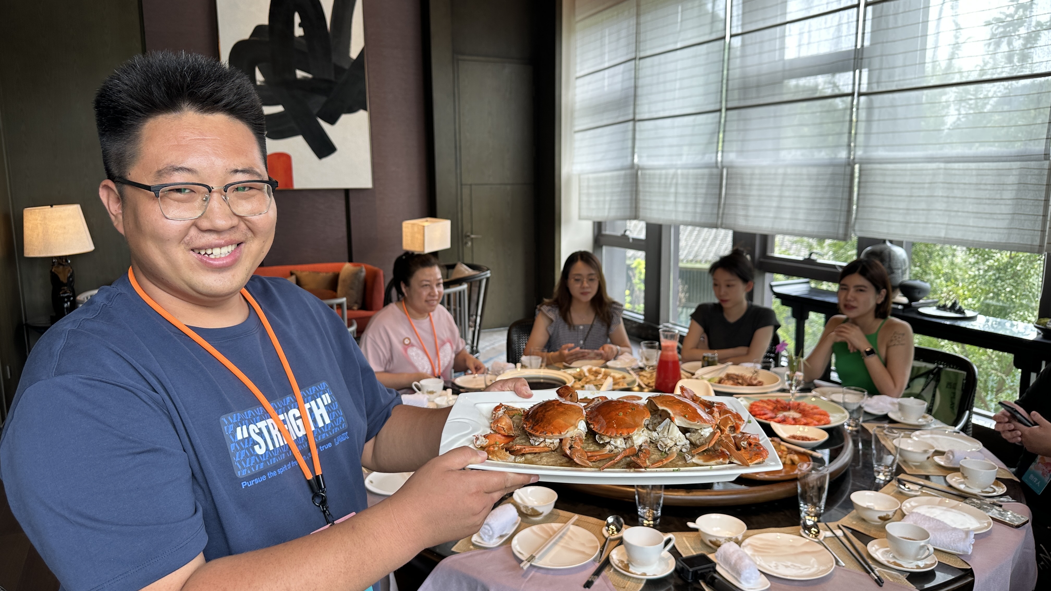 在桂林六星级酒店吃3000块钱套餐是什么体验?