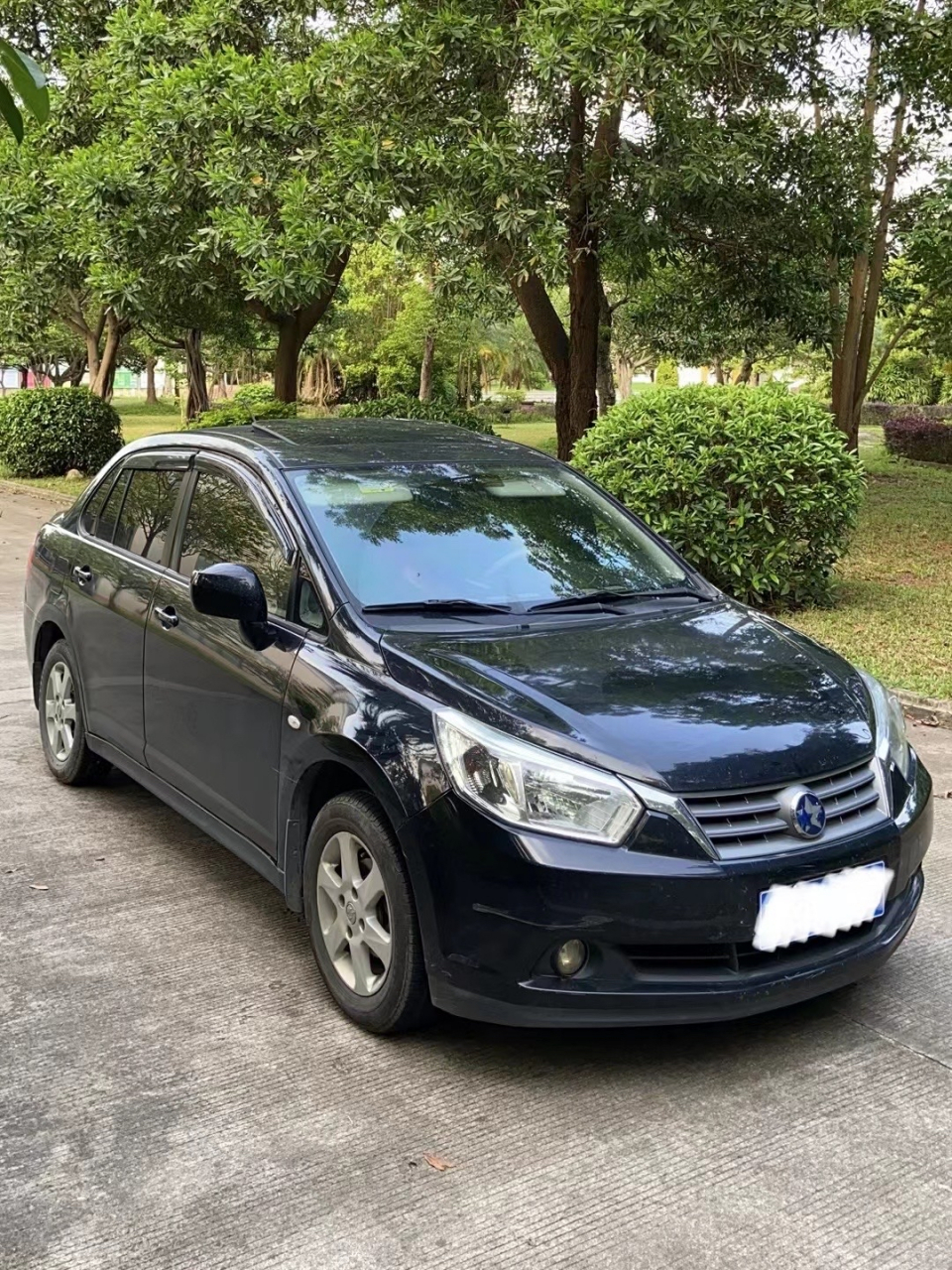 2012年东风日产启辰d50自动挡尊贵版1.