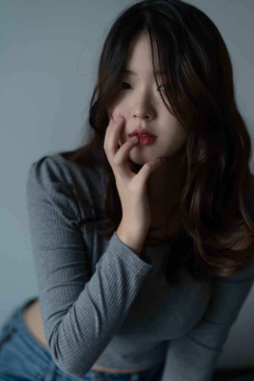 有点害羞的邻家妹子