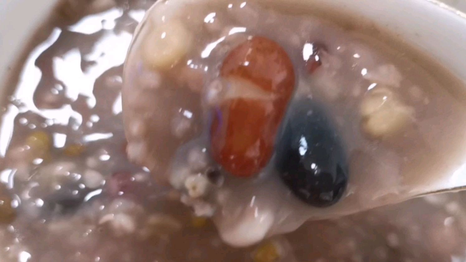 八宝粥你还出去买吗,在家用电压力锅做出来的八宝粥比买来的香甜