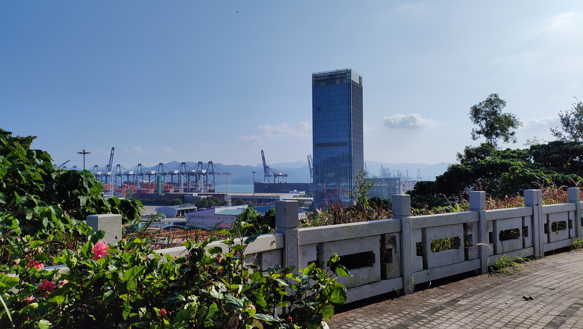 深圳盐田烟墩山风光