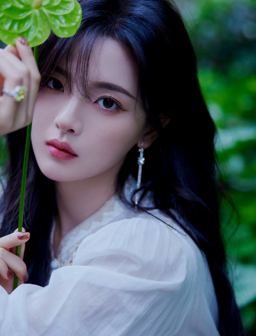 杨超越高清壁纸头像(四十一)[鲜花]