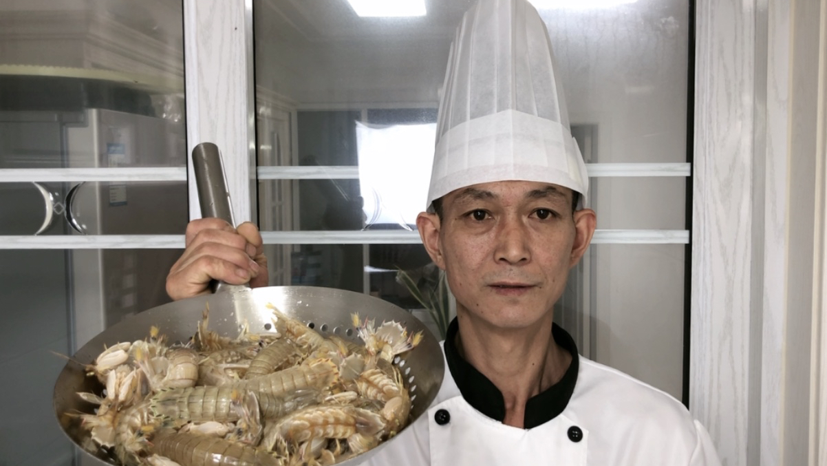 胶东大厨分享“椒盐皮皮虾”的做法,详细易学美味,果断收藏了