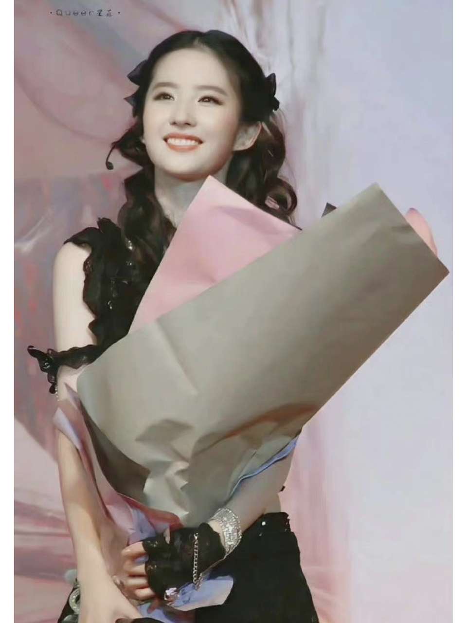 刘亦菲[心女团时期的刘亦菲 676767女团时期的刘亦菲小恶魔皮裙