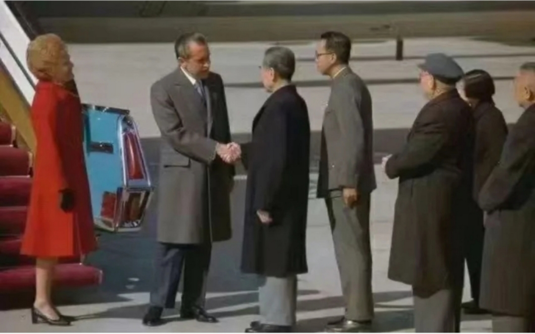 历史老照片,中美破冰之旅,1972年2月21日尼克松访问中国大陆,尼克松