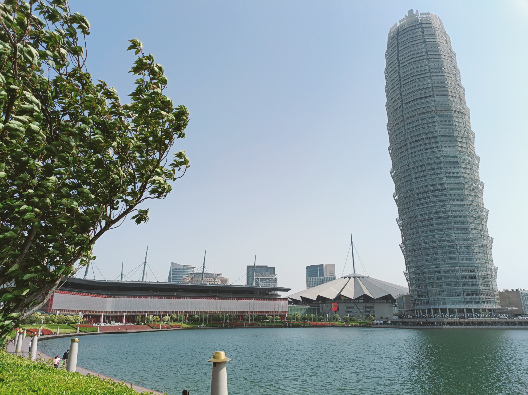 河南郑州74大玉米,天气真好!游玩,踏青,溜娃,放风筝.