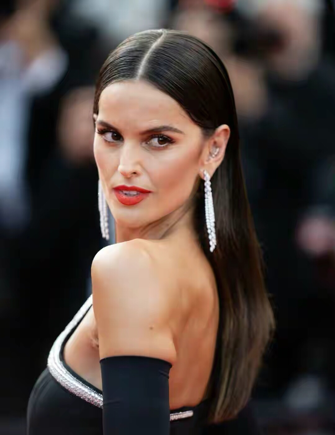 巴西超模izabel goulart,身材高挑,曲线性感