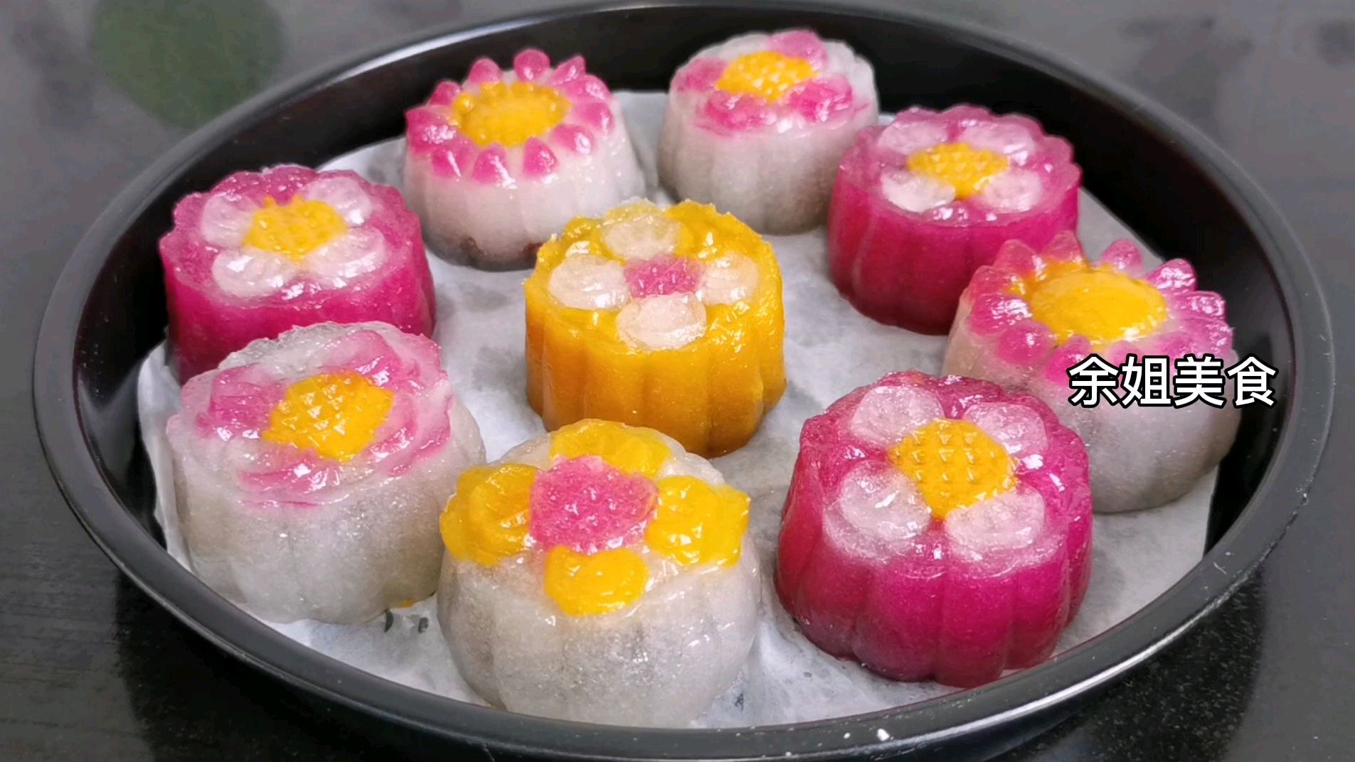 网红水晶冰皮月饼,漂亮的颜色半个包菜一块南瓜就能搞定,超好吃