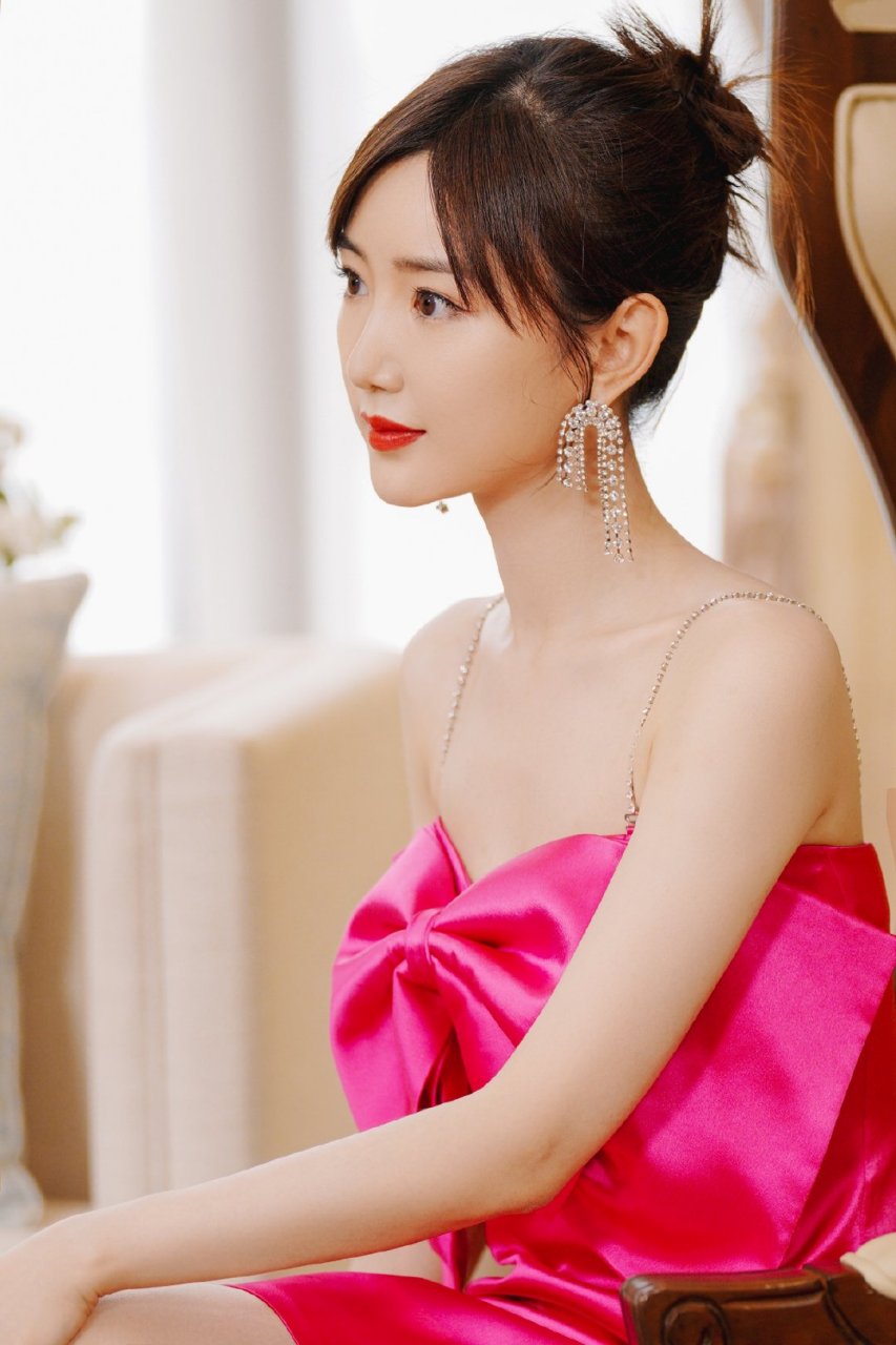 毛晓彤高清壁纸头像(四十一)[色]