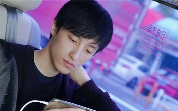 dota2萧瑟是ame吗?