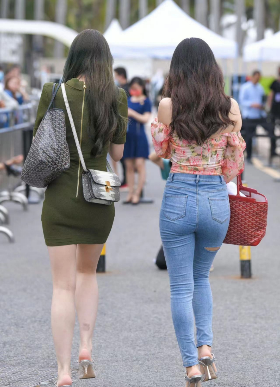 街拍逛街美女,微胖女神!