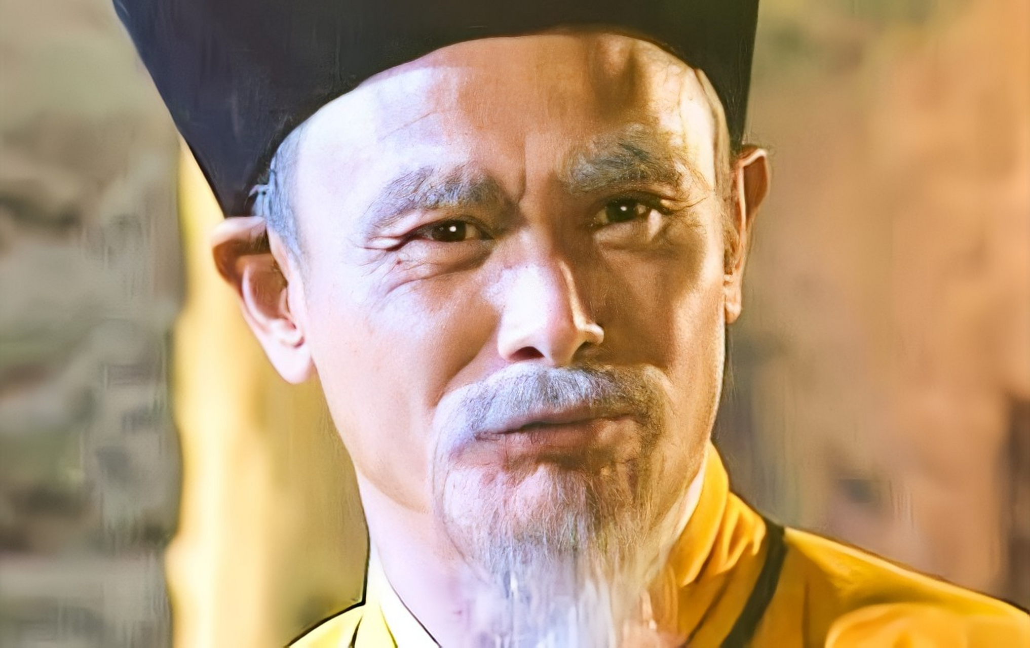 倚天屠龙记中,成昆实力到底如何?