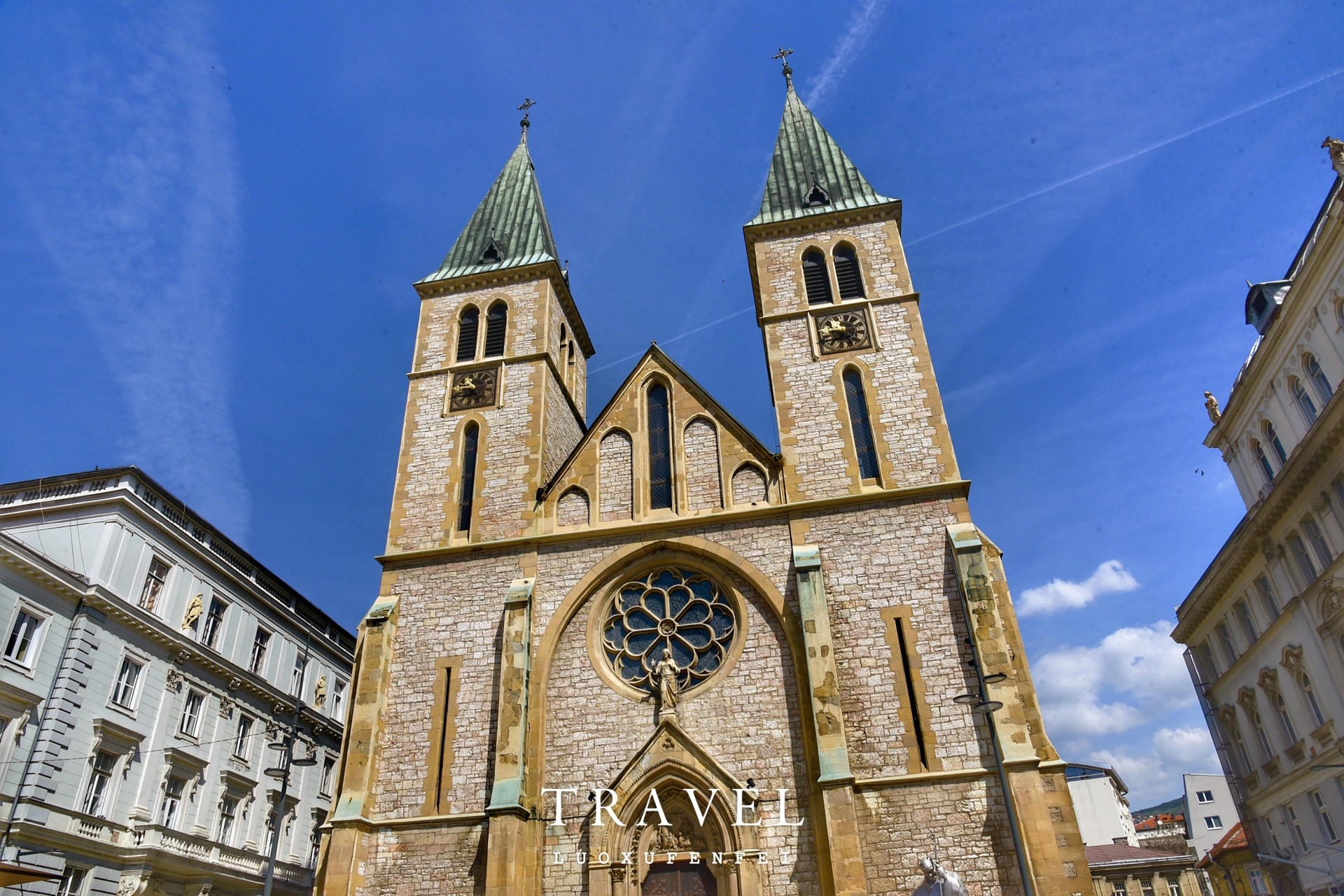 萨拉热窝老城简直就是一本厚重的历史书,建城于1263年,15世纪开始由