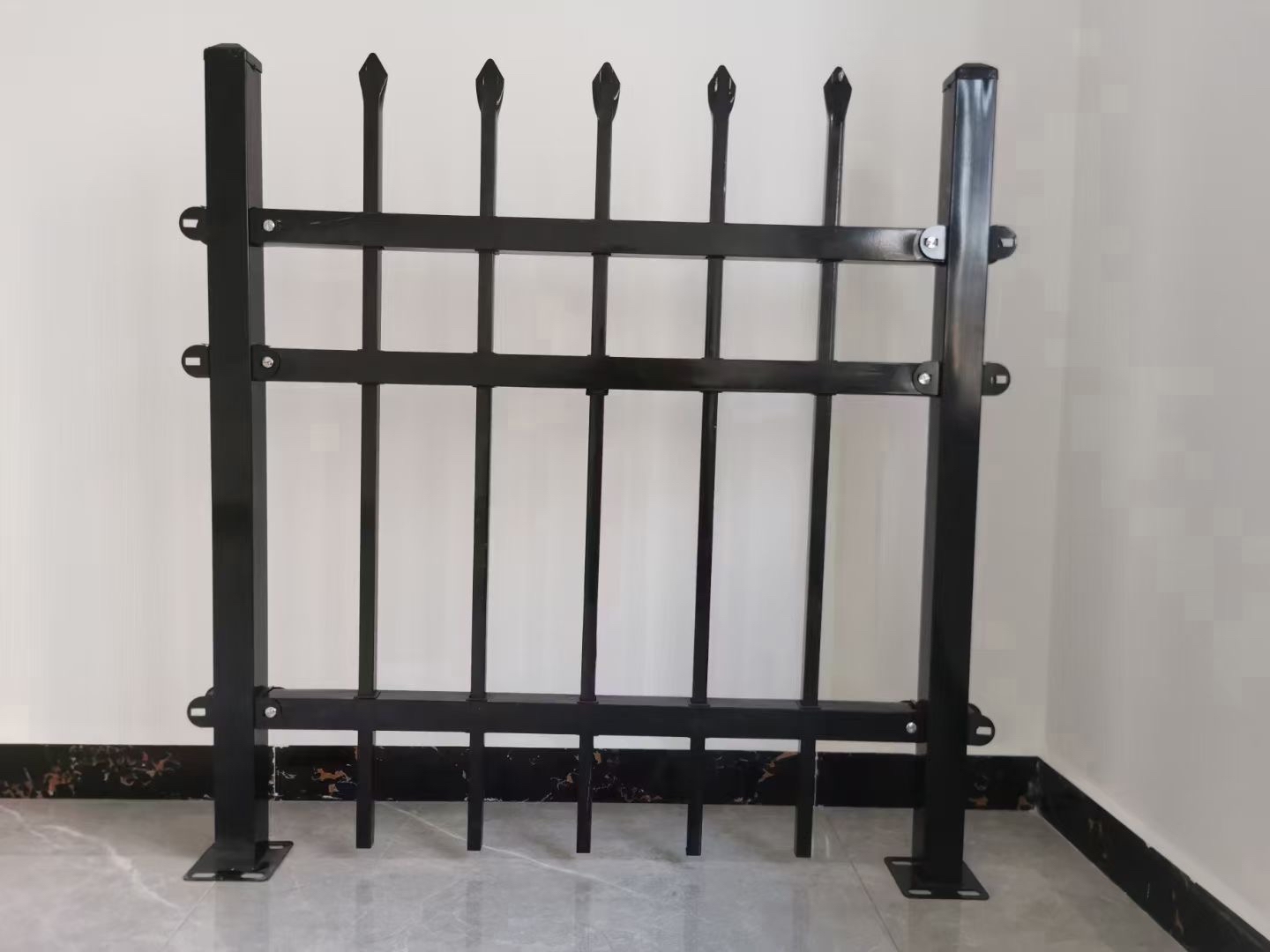 铁艺围栏护栏颜色都有哪些?