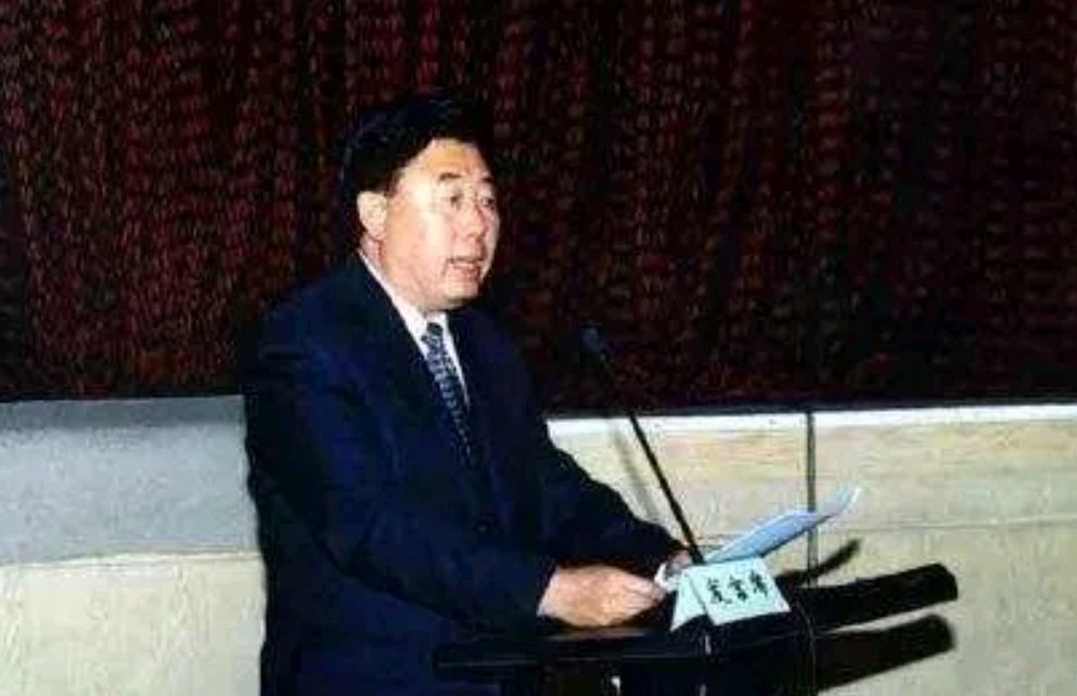他55岁任东北省长,《大雪无痕》人物原型,受贿判无期,今年81岁