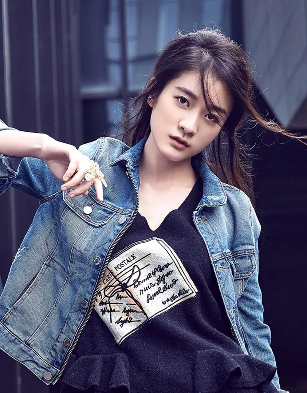 张雪迎,1997年6月18日出生于浙江省金华市义乌市,中国内地女演员,毕业