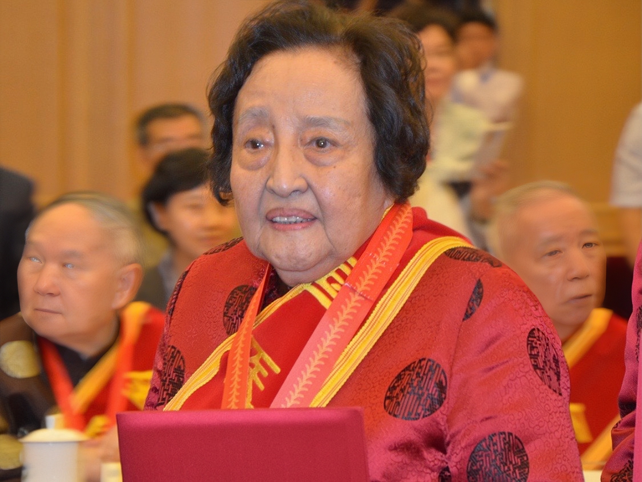 包含北京中醫醫院柴嵩巖團隊精英成員誠信第一,服務至上!的詞條