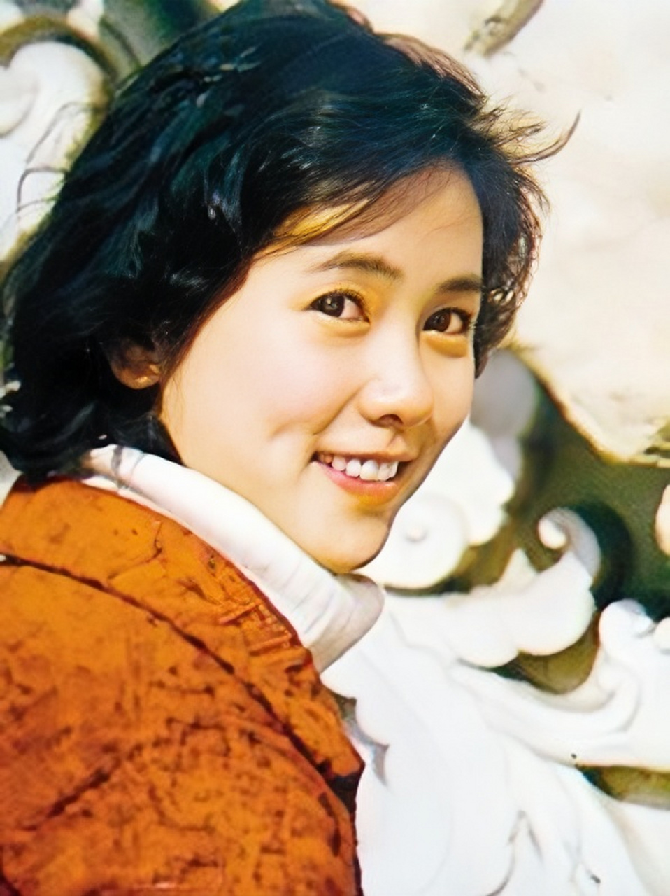 洪学敏,80年代著名演员,因为出演电影《喜盈门》中的小姑子"仁芳"一角