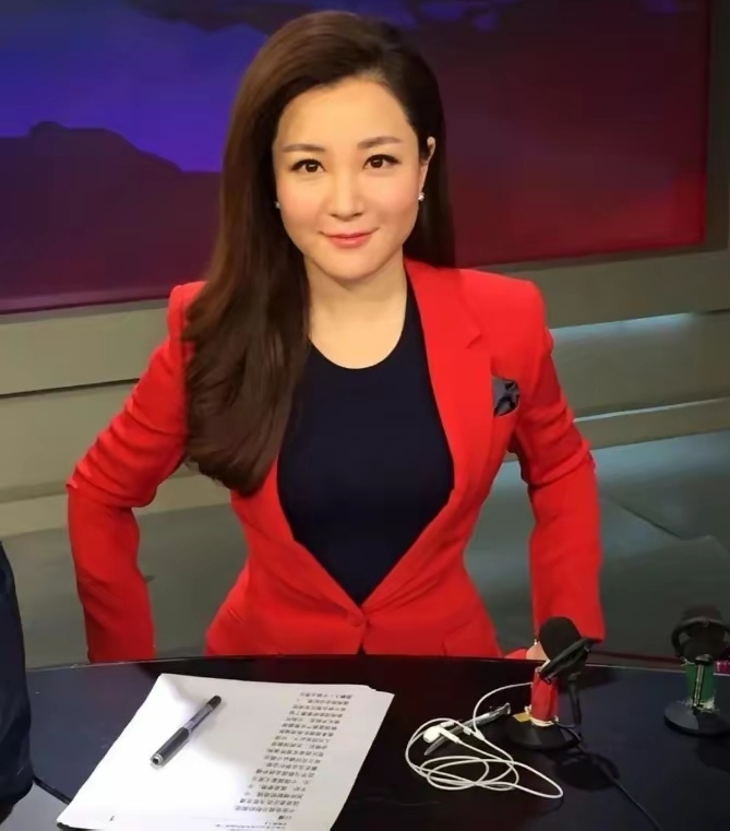 财经频道第一时间女主持人有哪些(中央电视台财经频道第一时间女主持人)