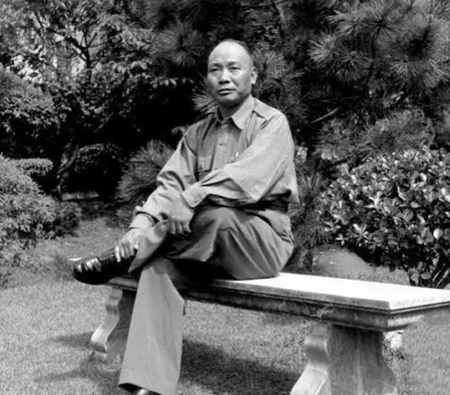 1947年,陈赓命黎锡福去豫西南阳开辟根据地.