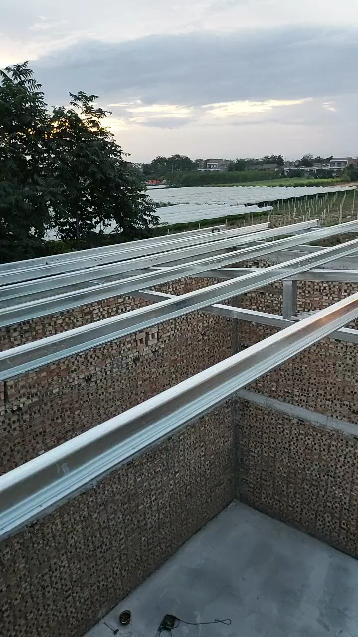 平房可以加彩钢顶吗 天津彩钢屋顶施工 天津彩钢房的材料要求 彩钢