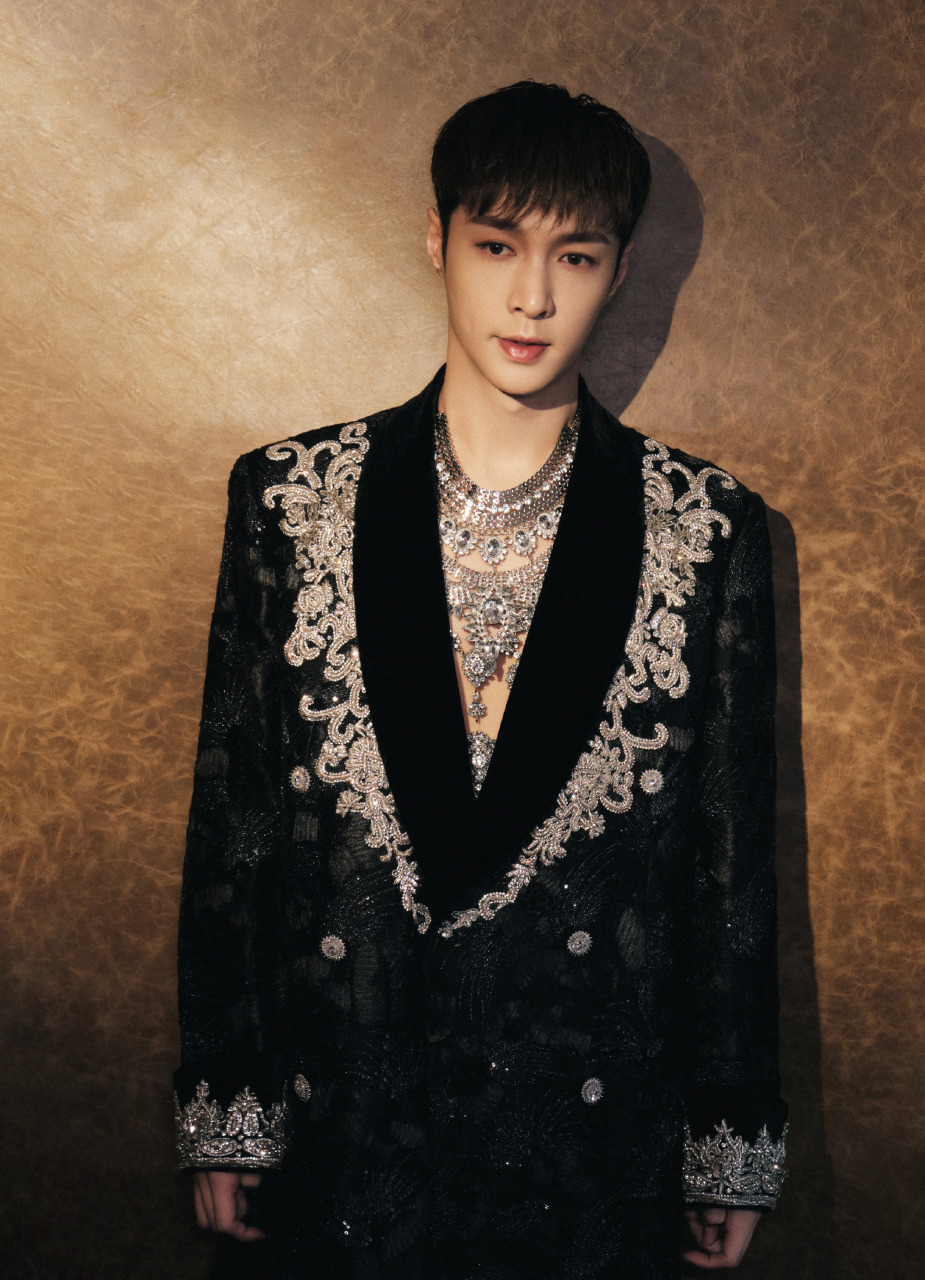 n.a音乐联盟以及染色体新人lin首次亮相颁奖典礼带来惊喜表演《d.n.