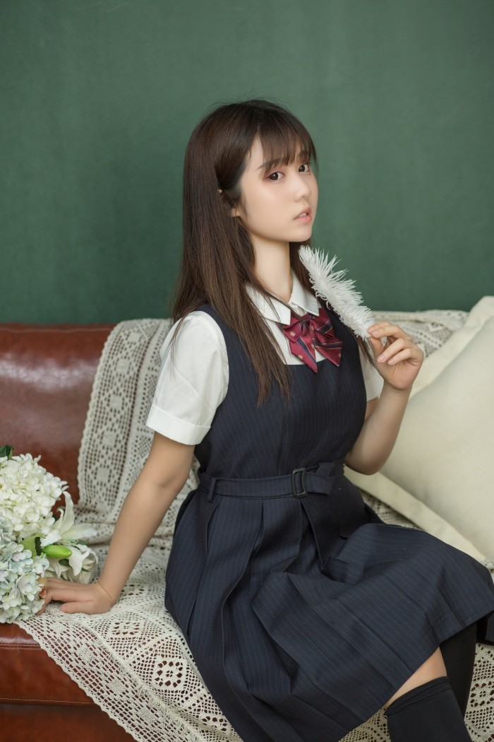 人气动漫Coser@镜酱 – 不知梦 至服 [38P/361MB]