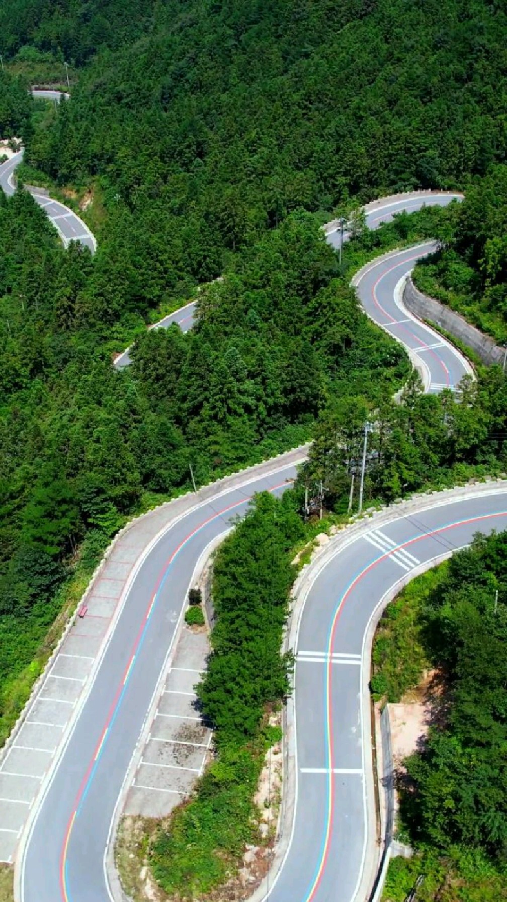 岳西县妙道山彩虹路