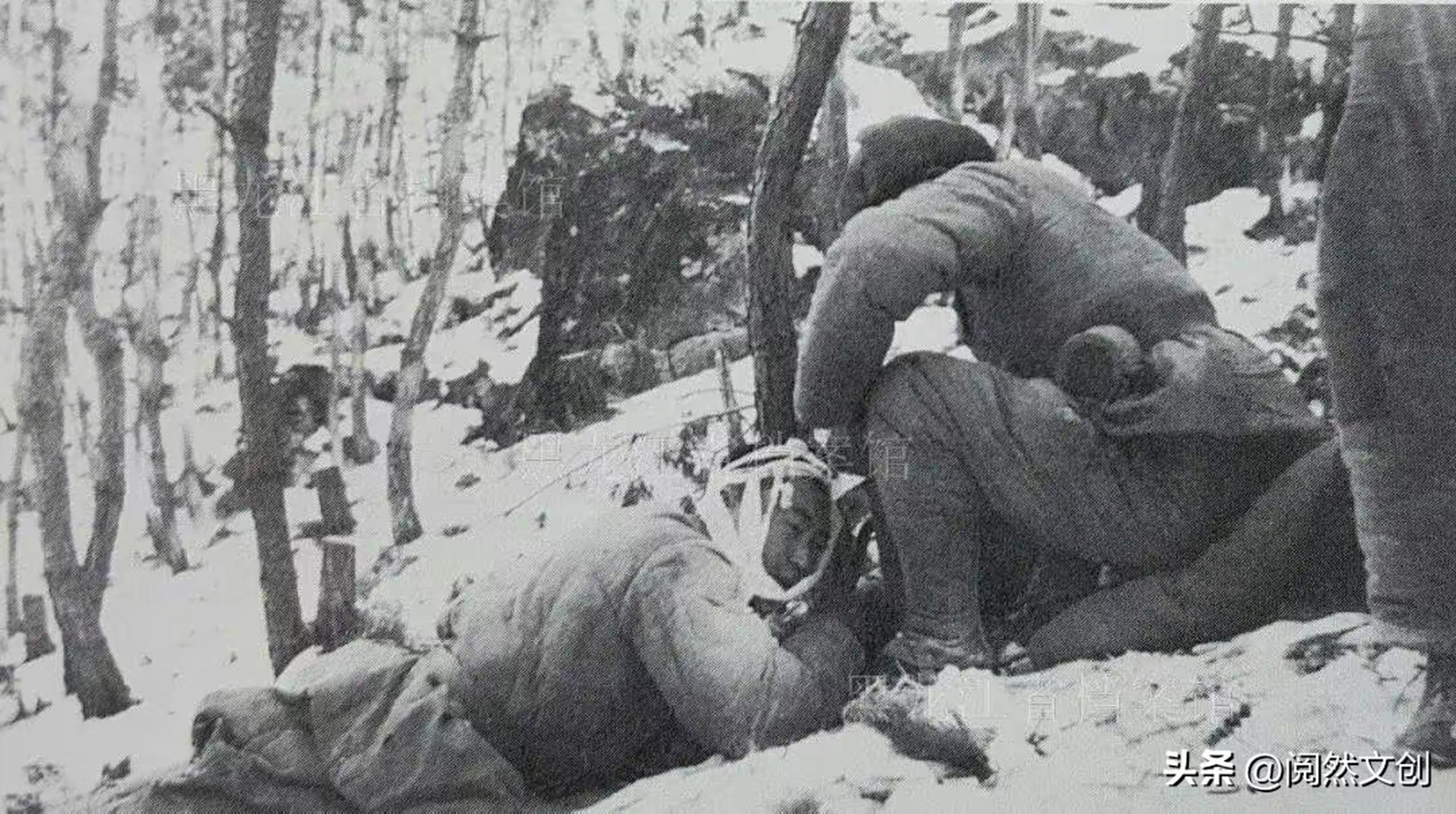 常同茂是跟着战友一起打冲锋的,作战时他突然发现,连长快要被敌人包围