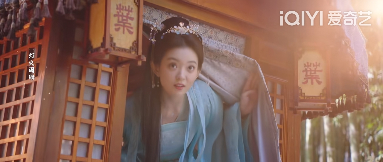 《全资进组》:热梗照进微短剧,九个漂亮女主爱上带资进组丑男主