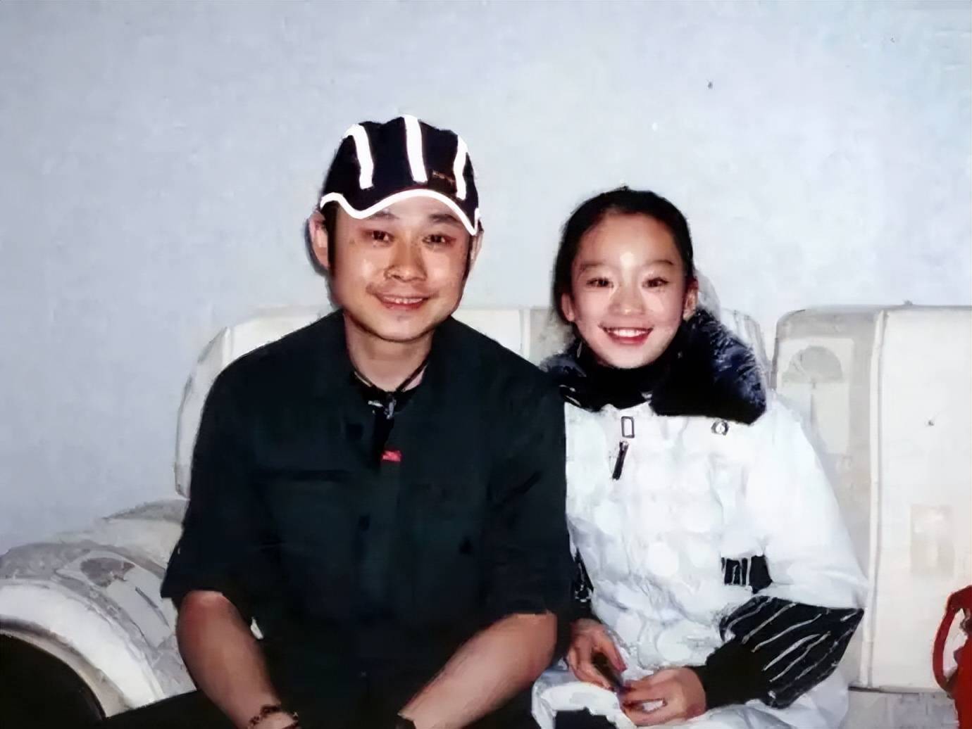 刀郎离婚30年,前妻含泪自述:他住豪宅,我却一无所有