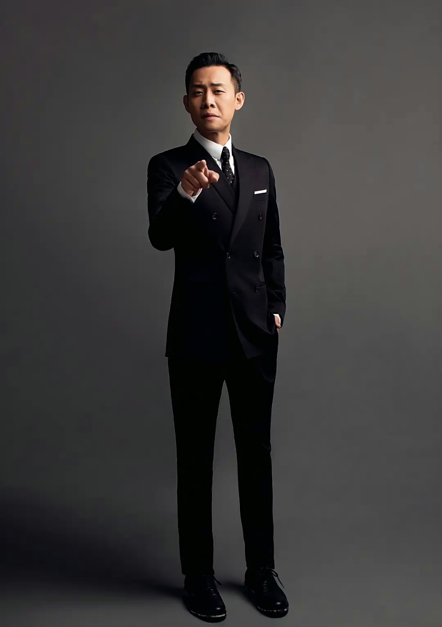 张译这身材比例,哪个女的看了不迷糊