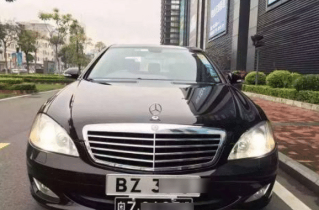 为啥奔驰在香港被称作平治,听完寓意,这个风咱们必须得跟