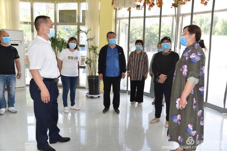 范县教育局局长黄守月到范县第一幼儿园检查复学工作