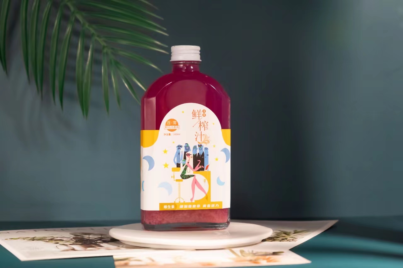 "尝一口三果奇遇,感受鲜果鲜榨汁的独特魅力!