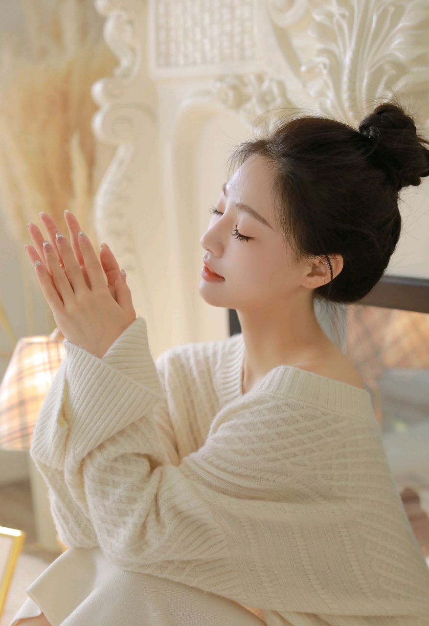 丸子头美少女,清新可人