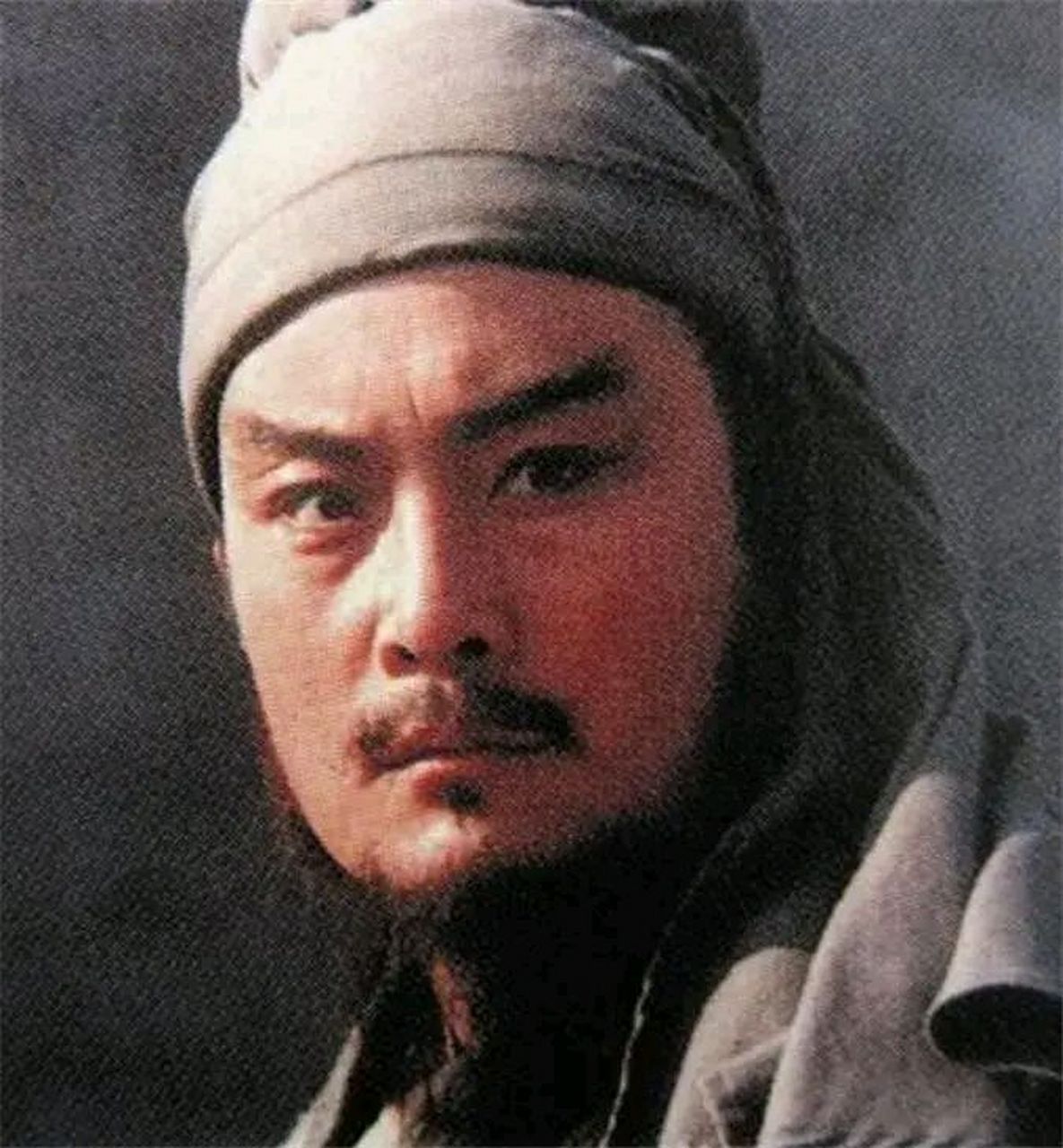 他就是演员王卫国,国家一级演员.