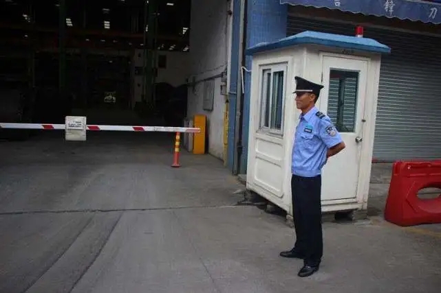 深圳往事:龙华公园内修车女孩好开放,观澜工厂美女业务员套路深