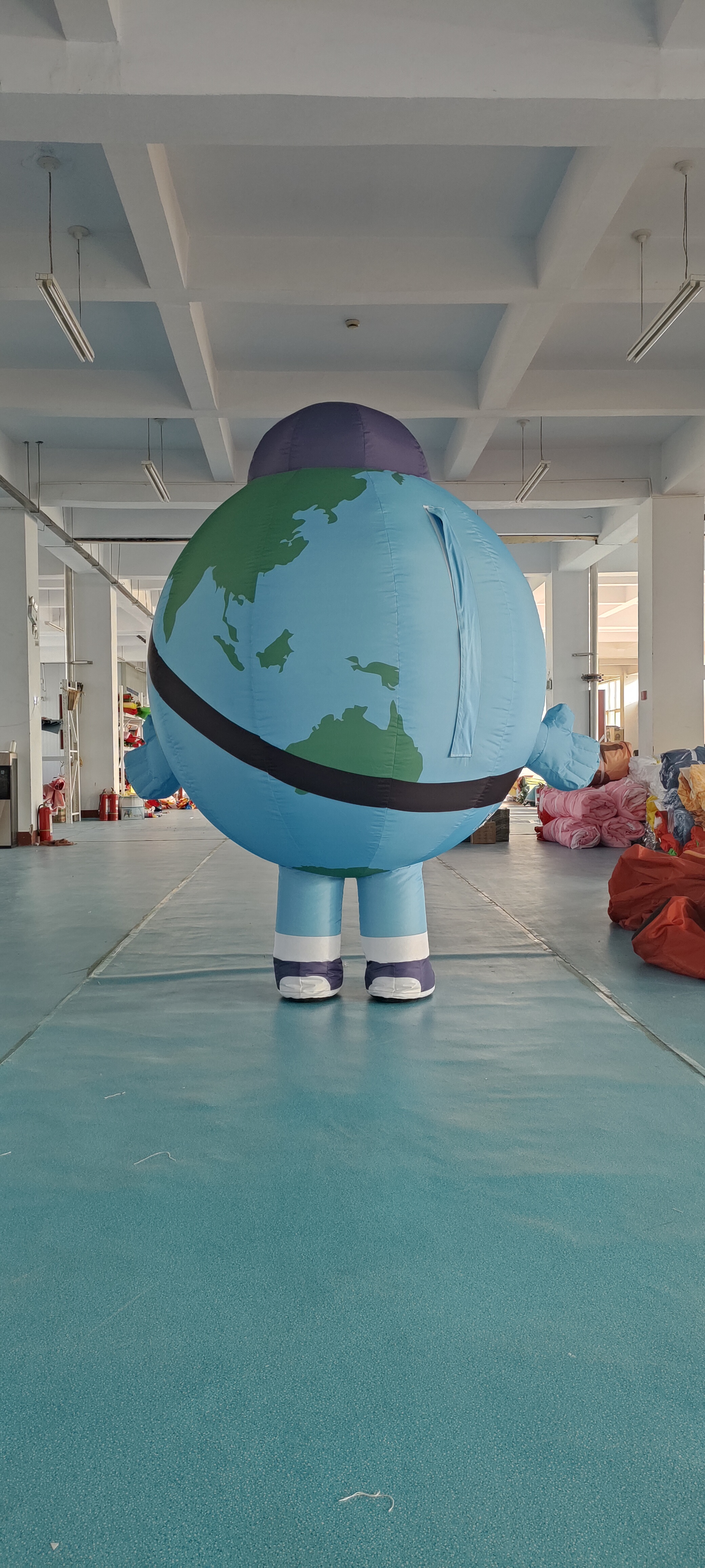 定制企业吉祥物气模丨气模厂定制ip气模丨行走地球仪人偶气模服装