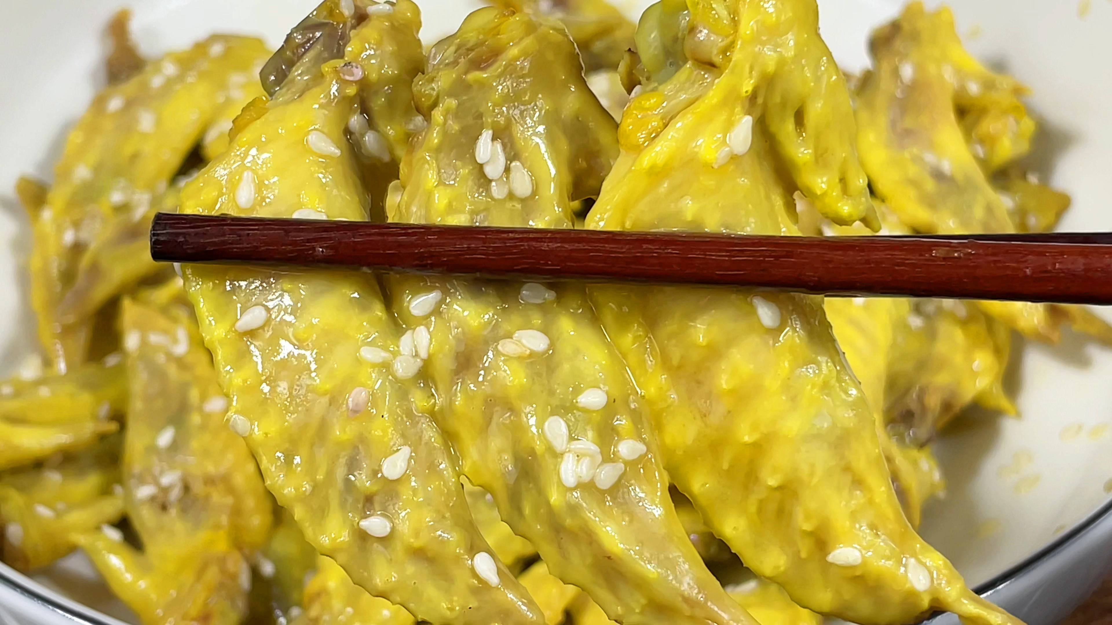 盐焗鸡翅尖最好吃的做法,糯香爽口,好吃又下饭