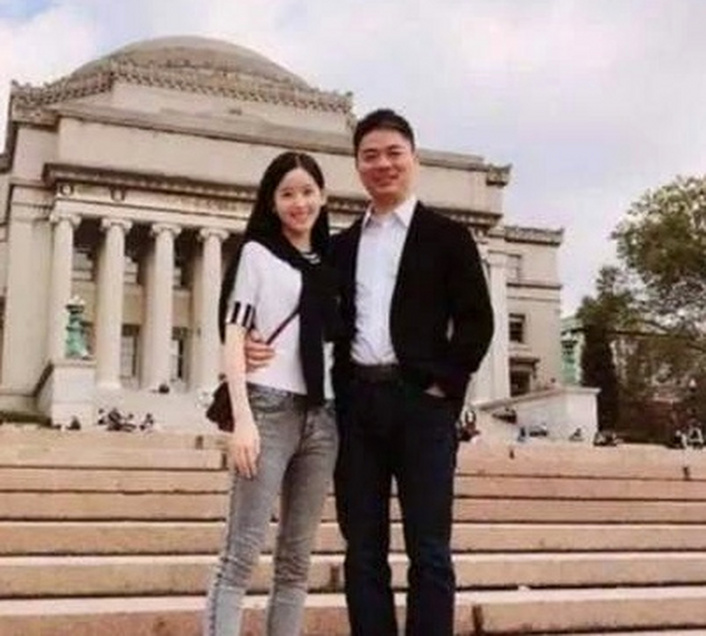 "没想到,多年以后,龚小京的父母后悔了